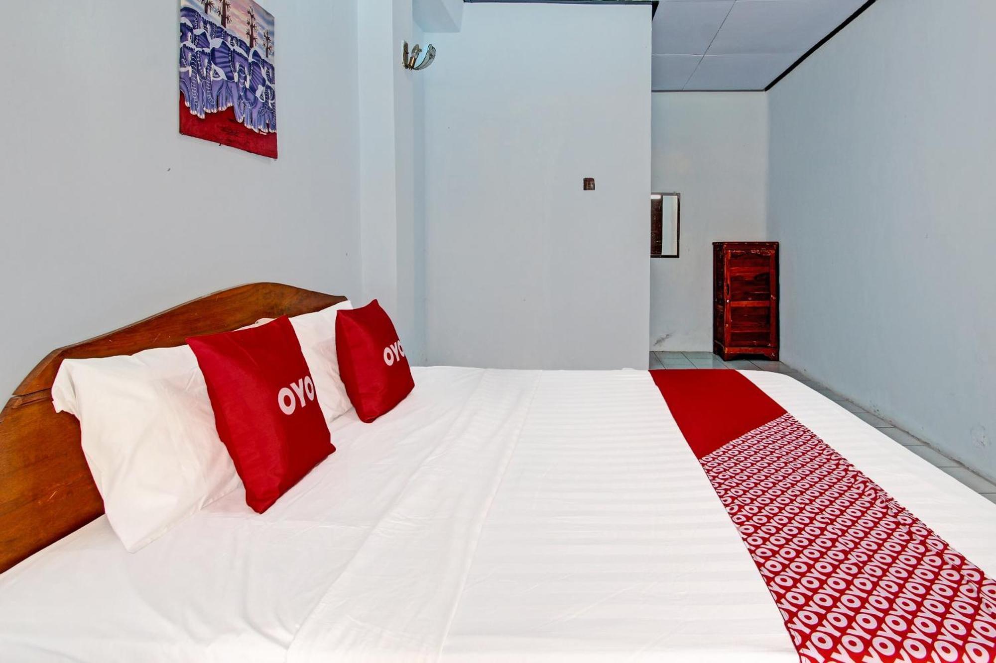 Capital O 91644 Loka Hause Hotel Salatiga Ngoại thất bức ảnh