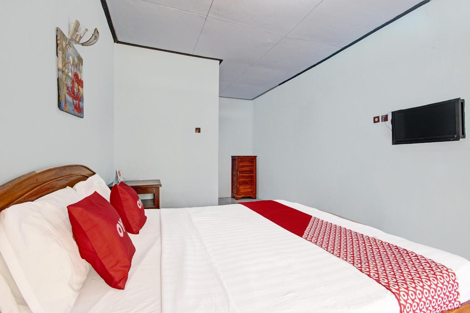 Capital O 91644 Loka Hause Hotel Salatiga Ngoại thất bức ảnh