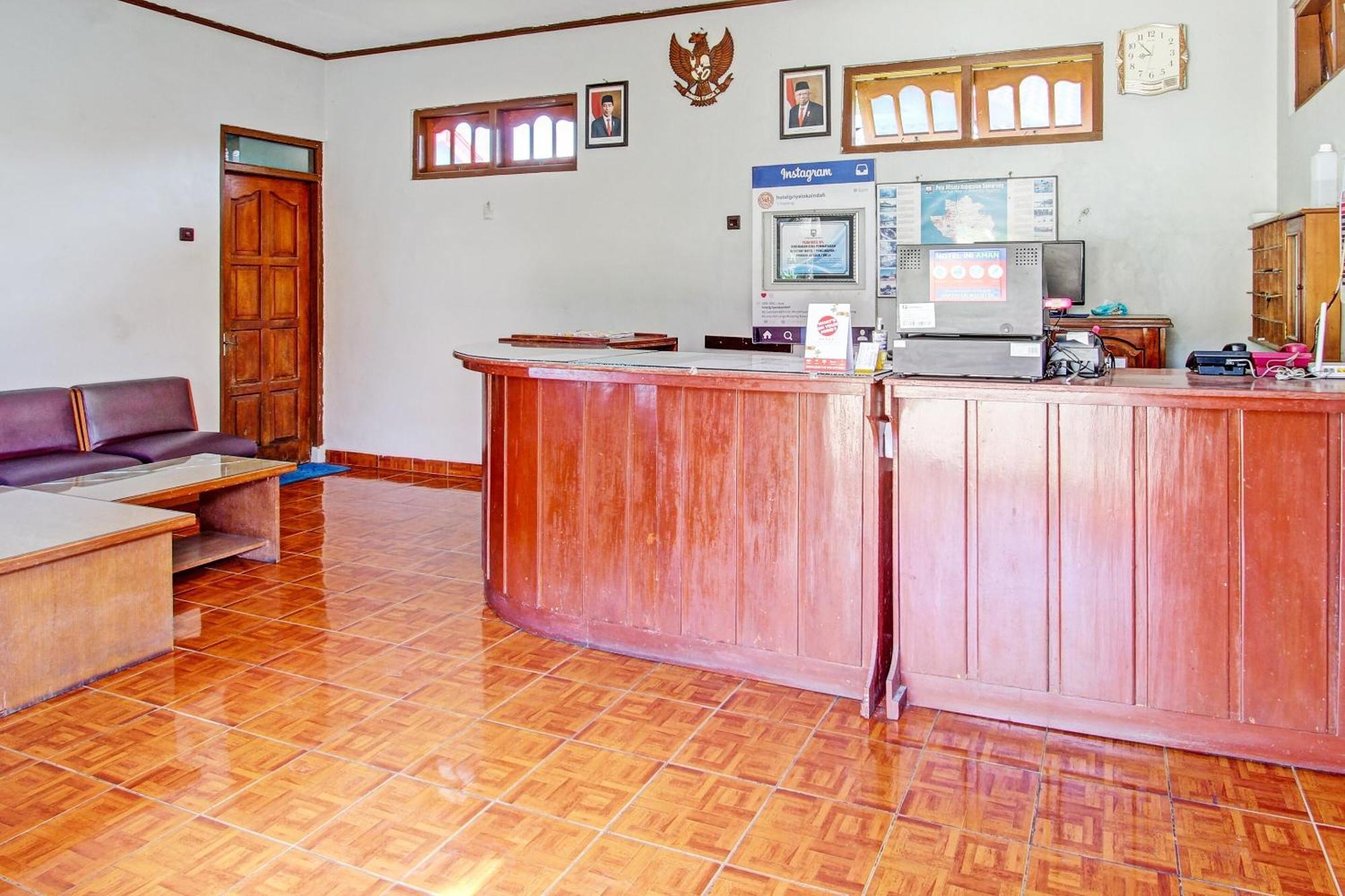 Capital O 91644 Loka Hause Hotel Salatiga Ngoại thất bức ảnh